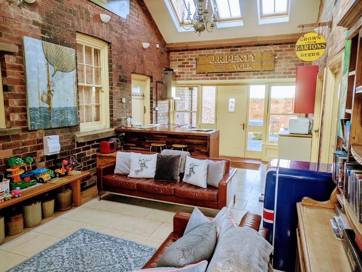 The Annex At Oliver Farm York Extérieur photo